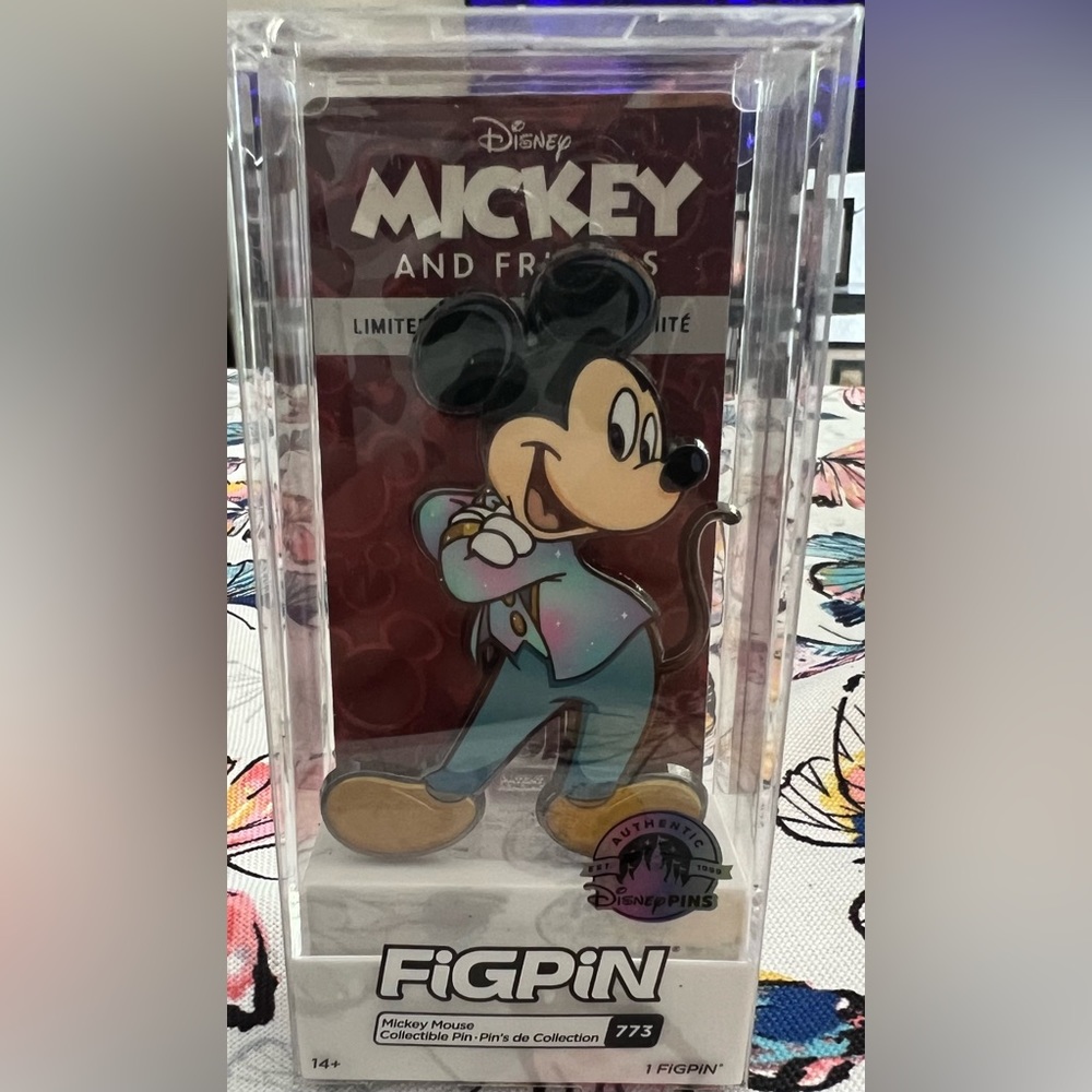 Disney x FigPin: Limited Release Mickey and Friends Mickey Mouse Collector #773
